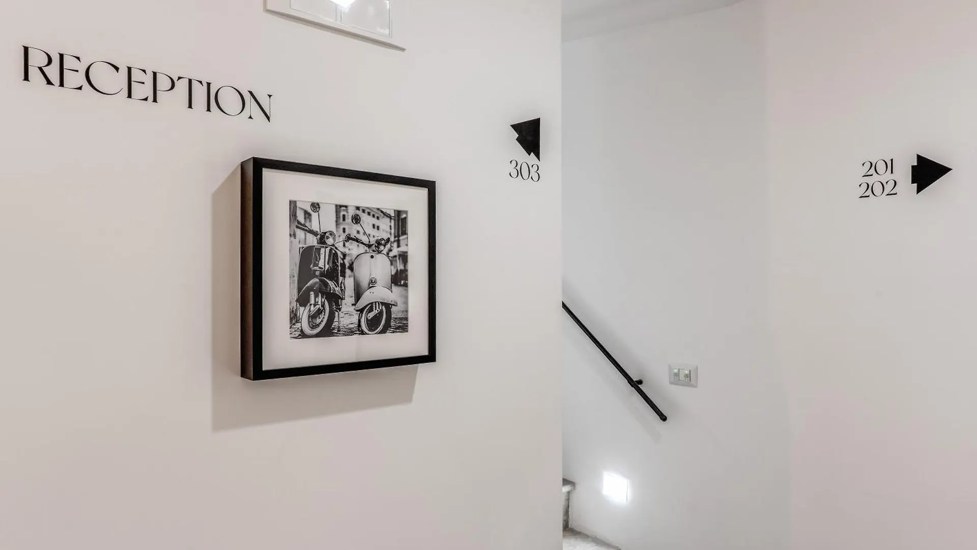 Effe Luxury Rooms Roma 0*,